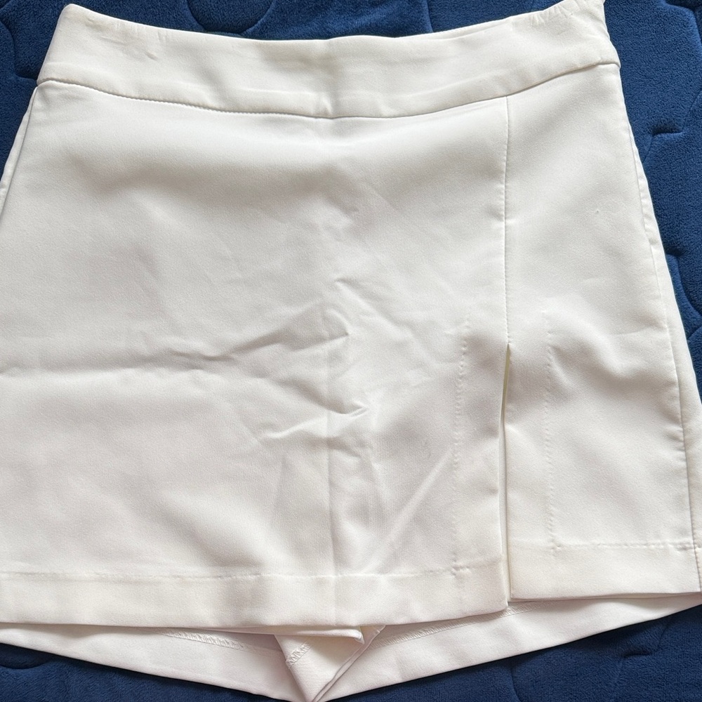 Elegant White Women's Skort